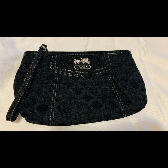 Bags and wallets - Picture 11 of 16